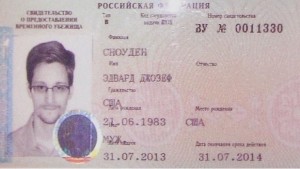 Visa Temporal otorgada a Edward Snowden en Rusia. 