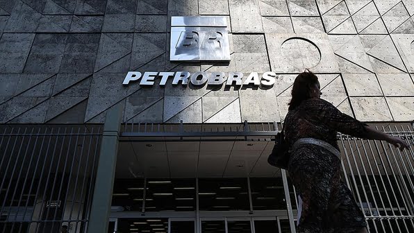 Sede-da-Petrobras-no-Rio-de-Janeiro-size-598