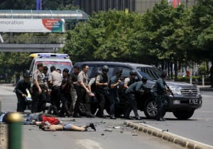 Yakarta explosiones dejan 7 muertos