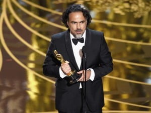 alejandro-gonzalez-inarritu ganó su Oscar de plástico  forrado de oro