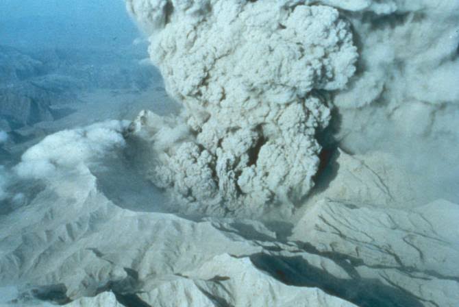 Caldera del Monte Pinatubo el 22 de junio de 1991