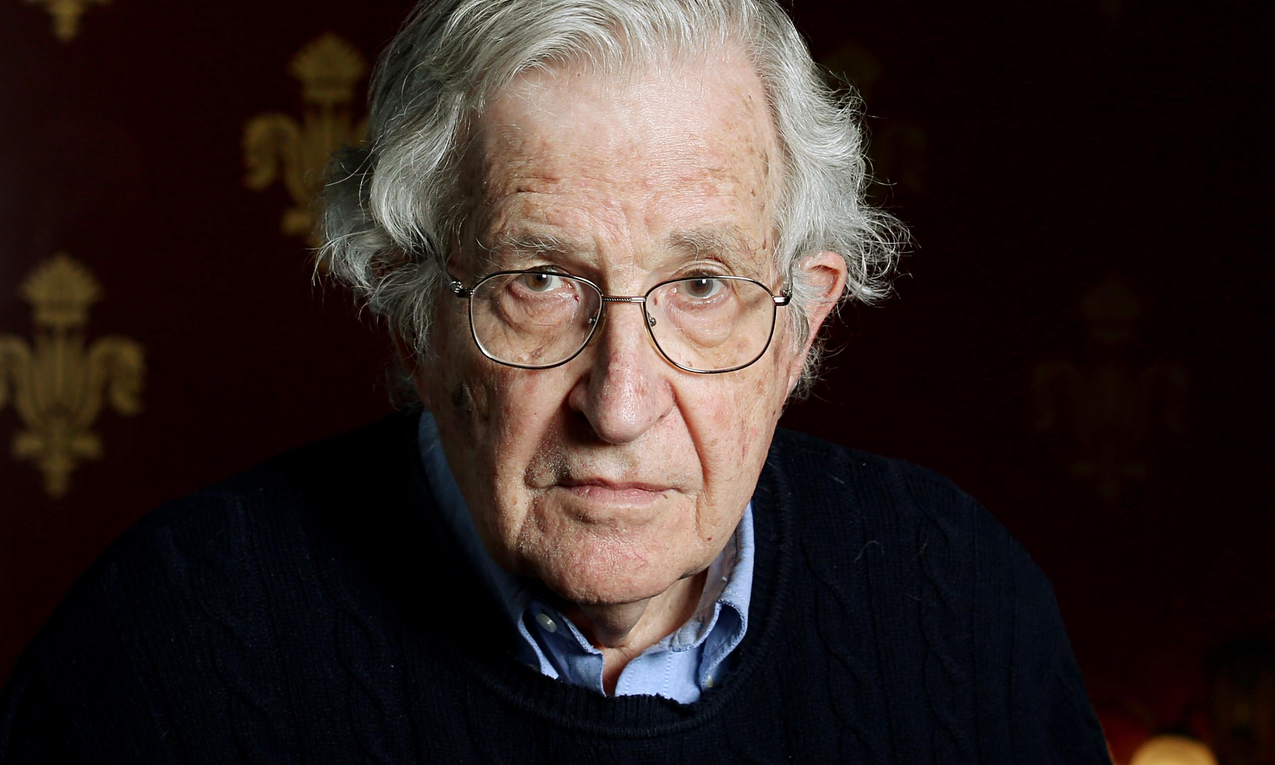 El intelectual Noam Chomsky
